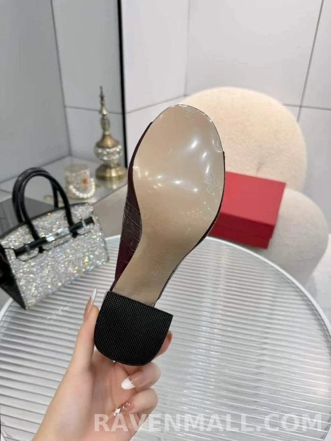 발렌티노 발렌티노 V 로고 크록 엠보 뮬 상세 이미지