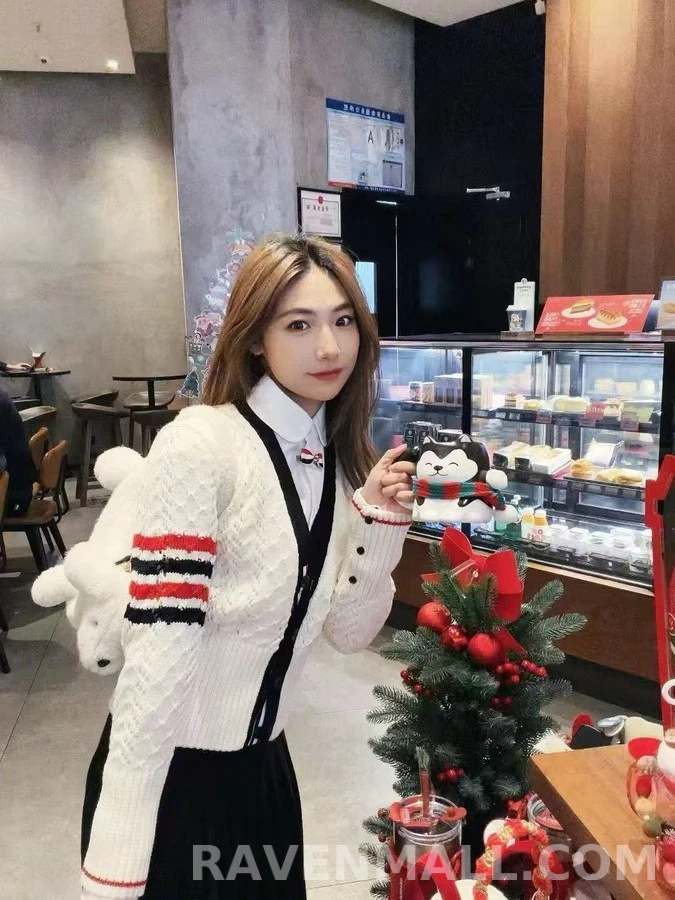 톰브라운 톰브라운 스트라이프 오픈워크 가디건 상세 이미지