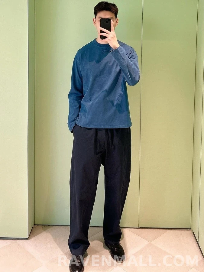 프라다 프라다 워싱 삼각 로고 긴팔 티셔츠 상세 이미지