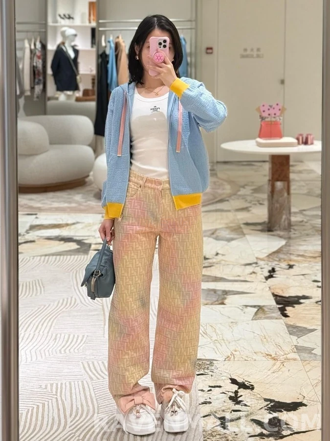 펜디 펜디 배색 니트 후드집업 상세 이미지
