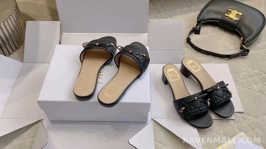 디올 디올 퀼팅 레더 뮬 샌들 상세 이미지