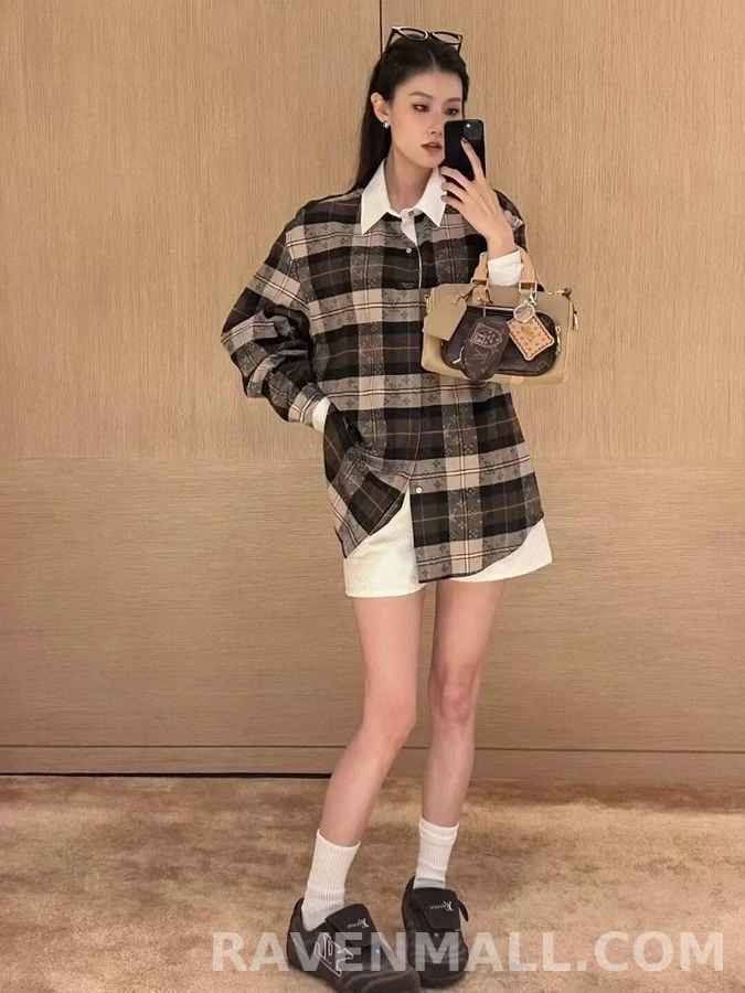 루이비통 루이비통 배색 카라 체크 긴팔 티셔츠 상세 이미지