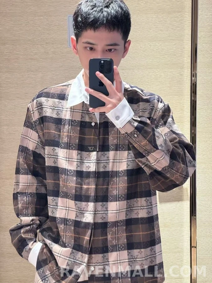 루이비통 루이비통 배색 카라 체크 긴팔 티셔츠 상세 이미지