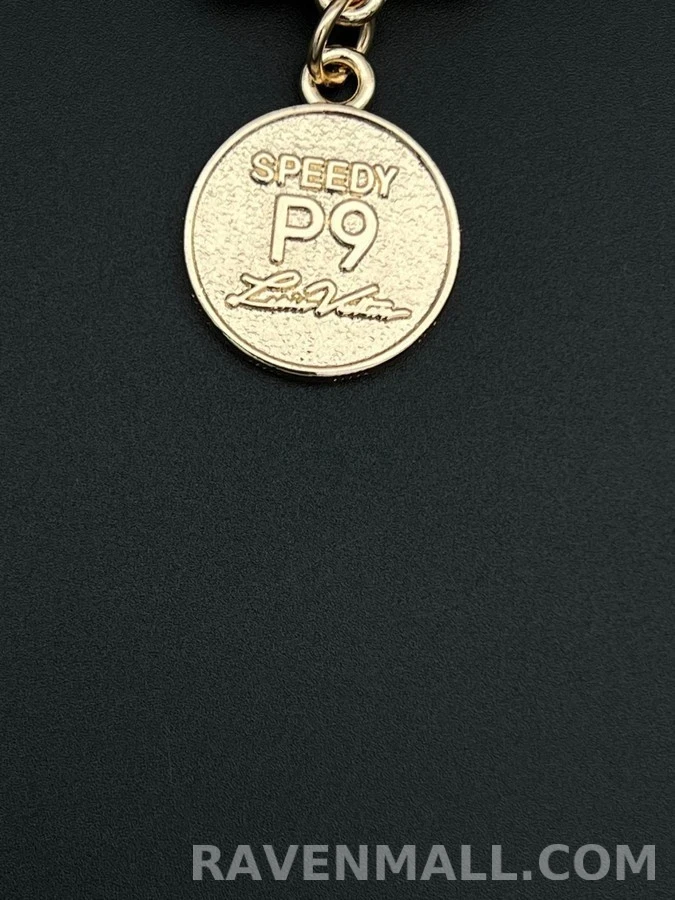 루이비통 루이비통 Speedy P9 말 모티프 키링 상세 이미지