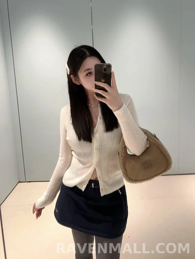 미우미우 미우미우 폴로 카라 니트 가디건 상세 이미지