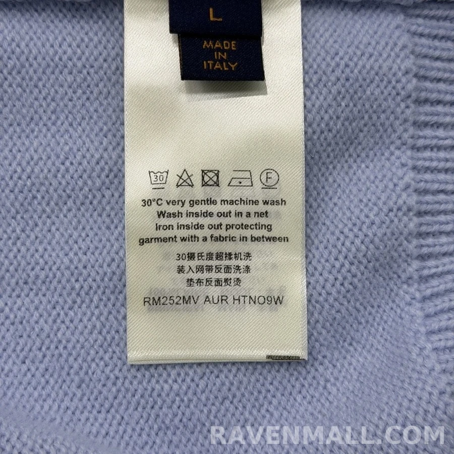 루이비통 루이비통 스트라이프 자수 로고 가디건 상세 이미지
