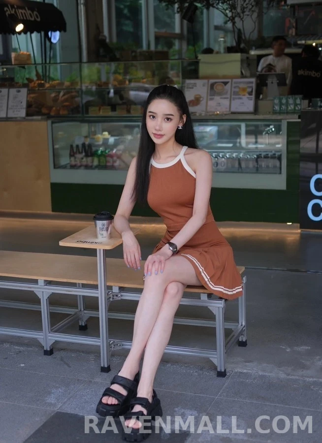 프라다 프라다 모놀리스 플랫폼 벨크로 샌들 상세 이미지