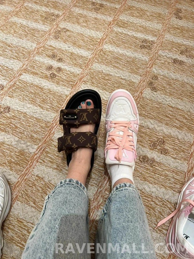 루이비통 루이비통 모노그램 풀 필로우 샌들 상세 이미지
