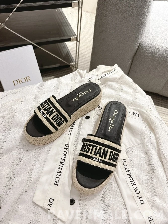 디올 디올 디웨이 레터링 웨지 샌들 상세 이미지