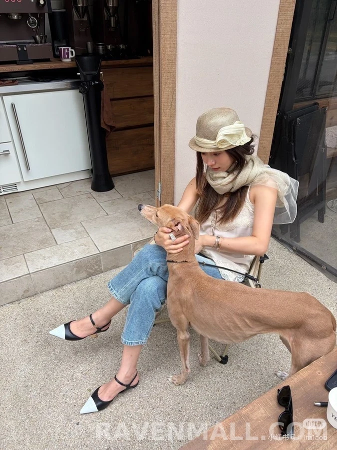 샤넬 샤넬 투톤 로고 슬링백 힐 상세 이미지