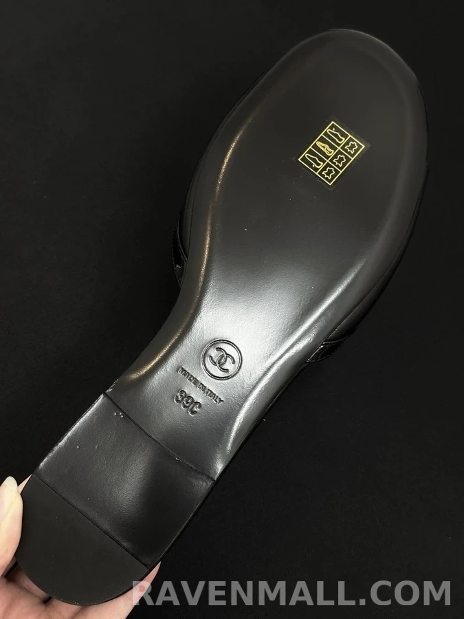 샤넬 샤넬 빅 더블 C 컷아웃 슬리퍼 상세 이미지