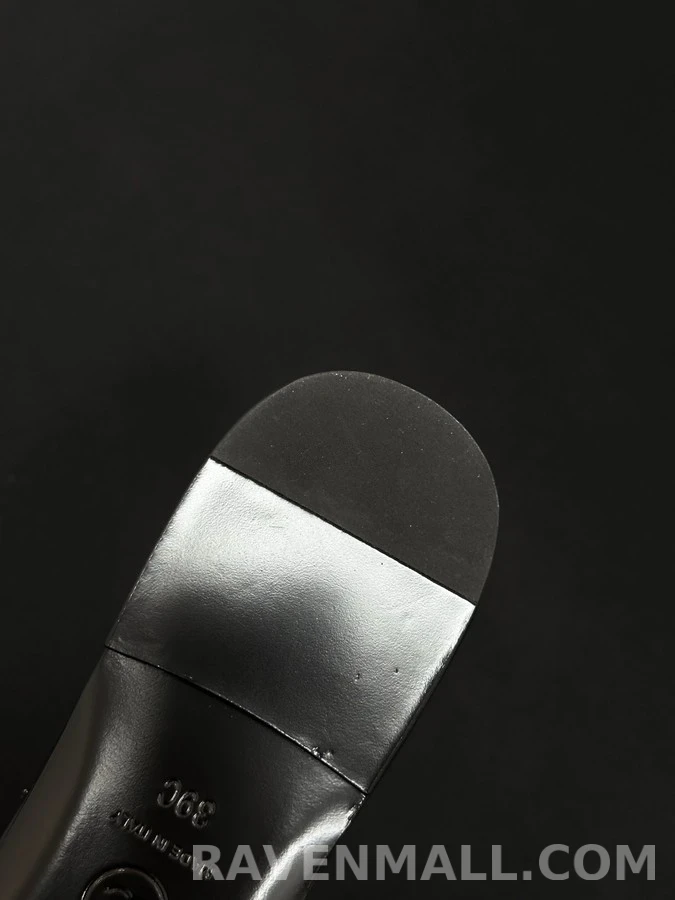 샤넬 샤넬 빅 더블 C 컷아웃 슬리퍼 상세 이미지