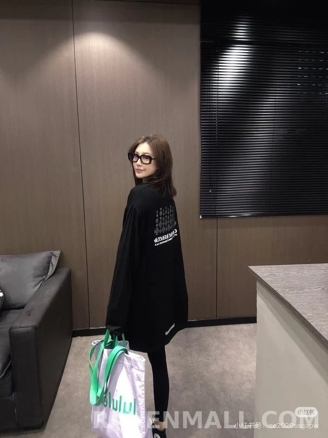 크롬하츠 크롬하츠 크로스 로고 긴팔 티셔츠 상세 이미지
