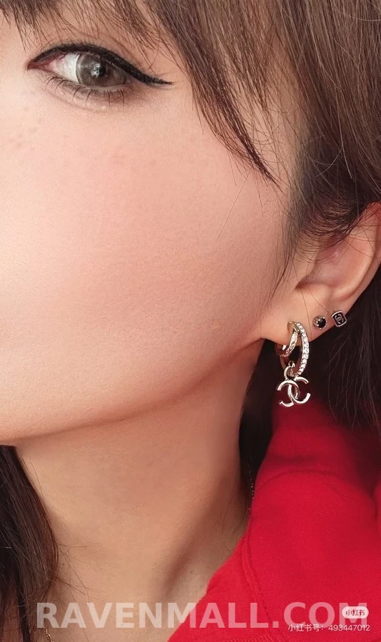 샤넬 샤넬 더블 C 다이아몬드 후프 귀걸이 상세 이미지