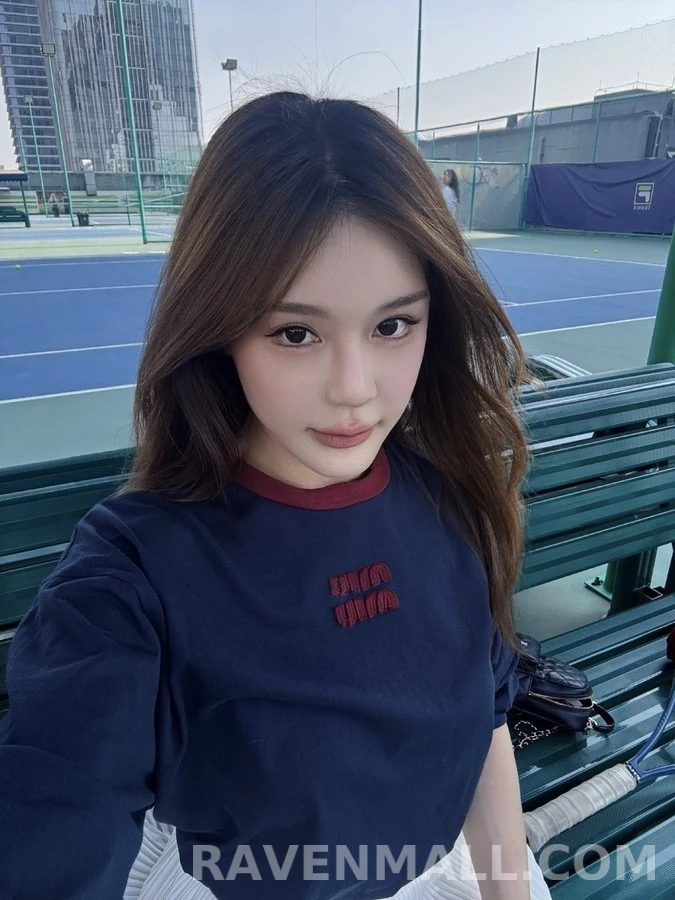 미우미우 미우미우 레터링 로고 배색 긴팔 티셔츠 상세 이미지