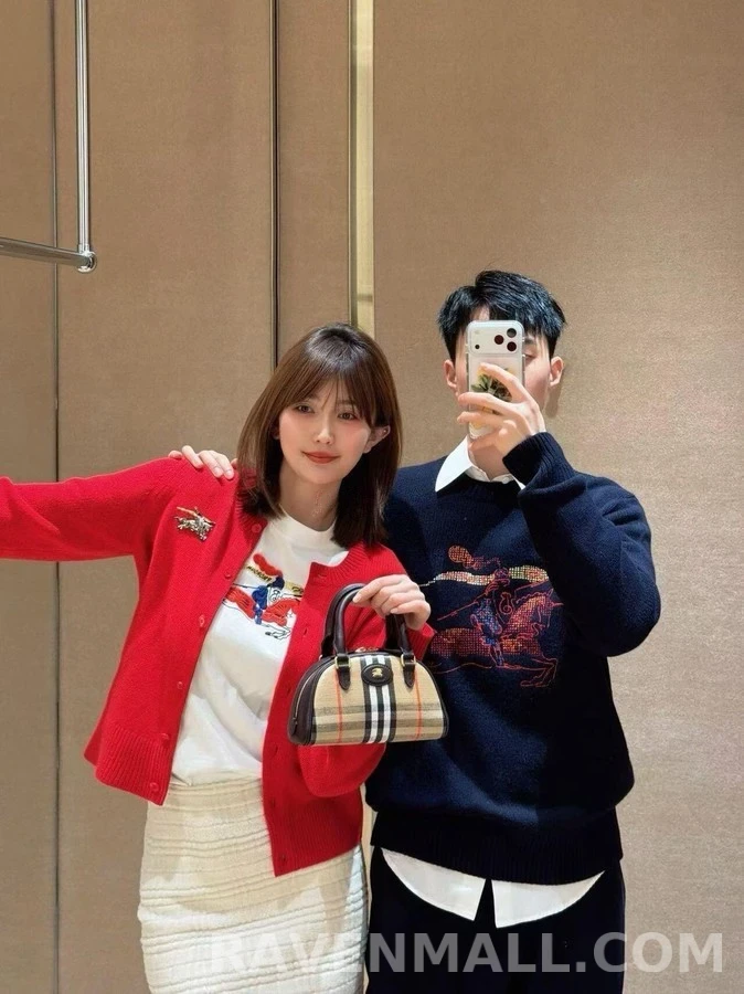 버버리 버버리 EKD 기사 자수 니트 상세 이미지