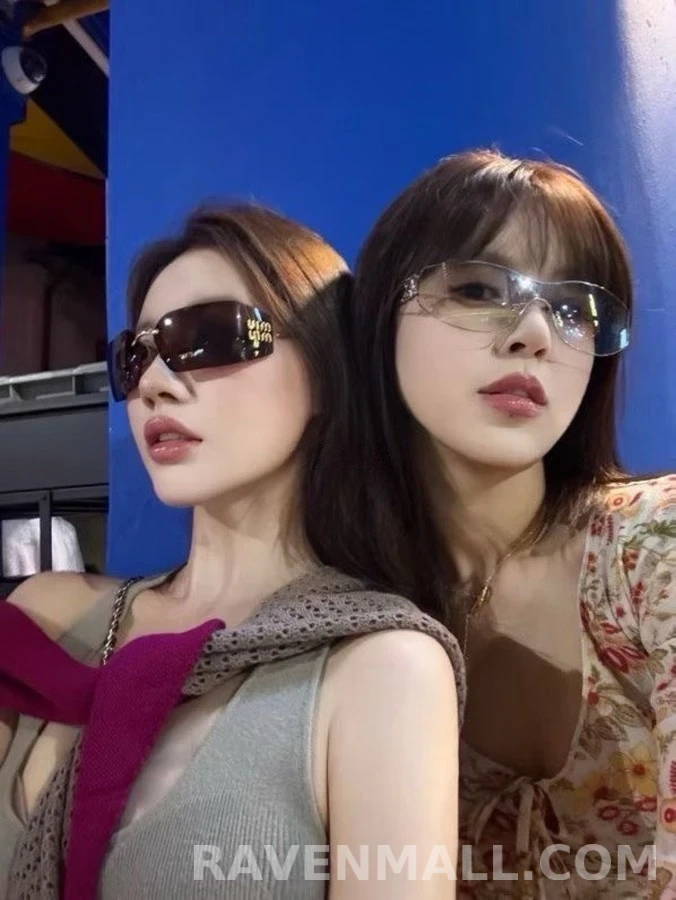샤넬 샤넬 라인스톤 로고 선글라스 상세 이미지