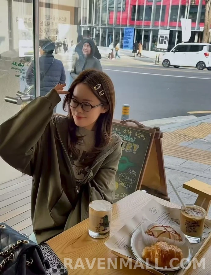 미우미우 미우미우 로고 메탈 헤어클립 상세 이미지