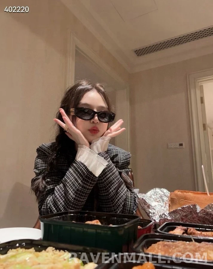 미우미우 미우미우 로고 캣아이 선글라스 상세 이미지