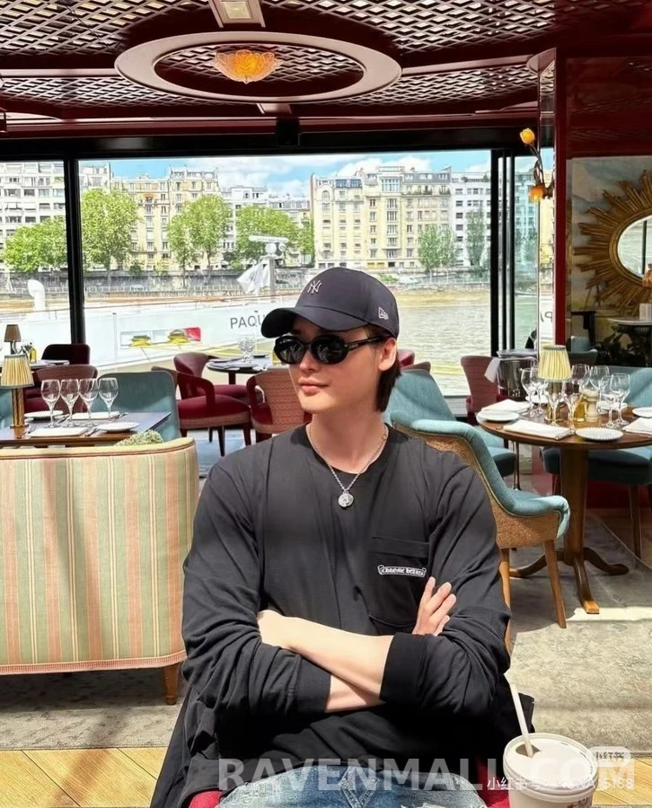 크롬하츠 크롬하츠 스크롤 포켓 긴팔 티셔츠 상세 이미지