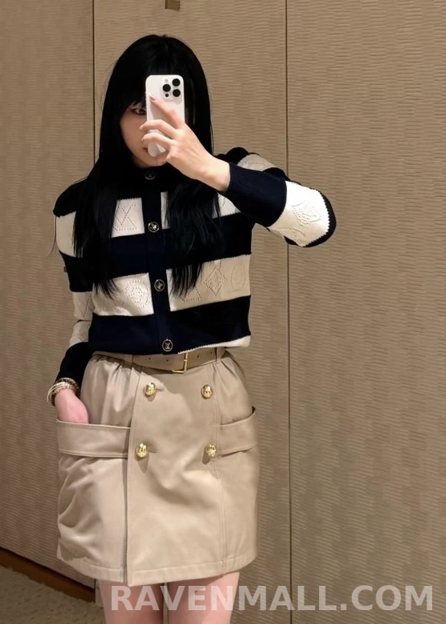 루이비통 루이비통 모노그램 스트라이프 긴팔 티셔츠 상세 이미지