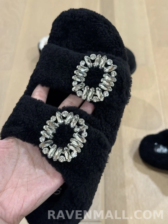 로저 비비에 로저비비에 크리스탈 버클 양모 슬리퍼 상세 이미지