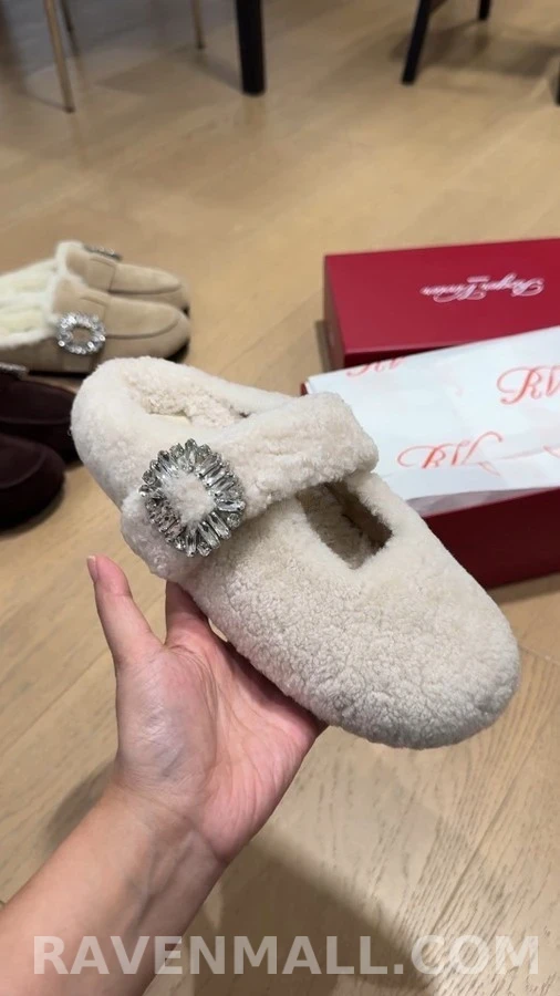 로저 비비에 로저비비에 크리스탈 버클 양모 슬리퍼 상세 이미지