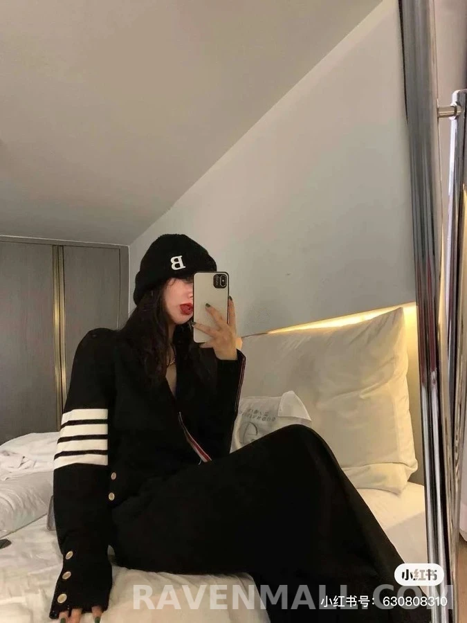 톰브라운 톰브라운 4바 스트라이프 가디건 상세 이미지