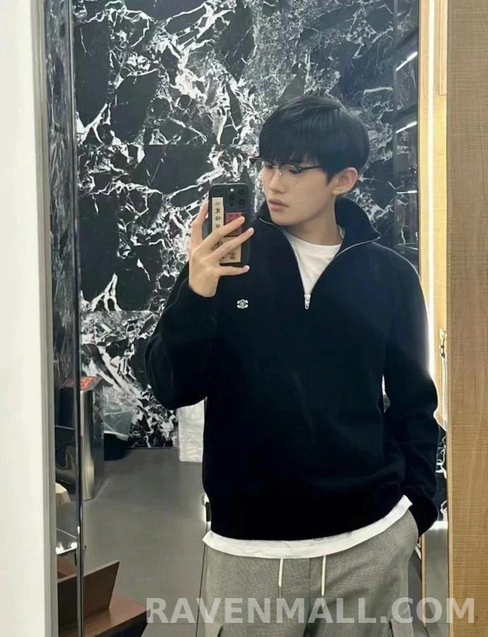 셀린느 셀린느 트리옹프 자수 반집업 니트 상세 이미지