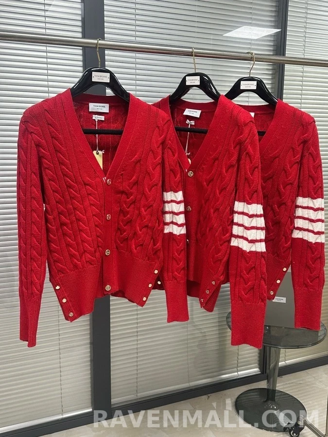 톰브라운 톰브라운 스트라이프 케이블 니트 가디건 상세 이미지