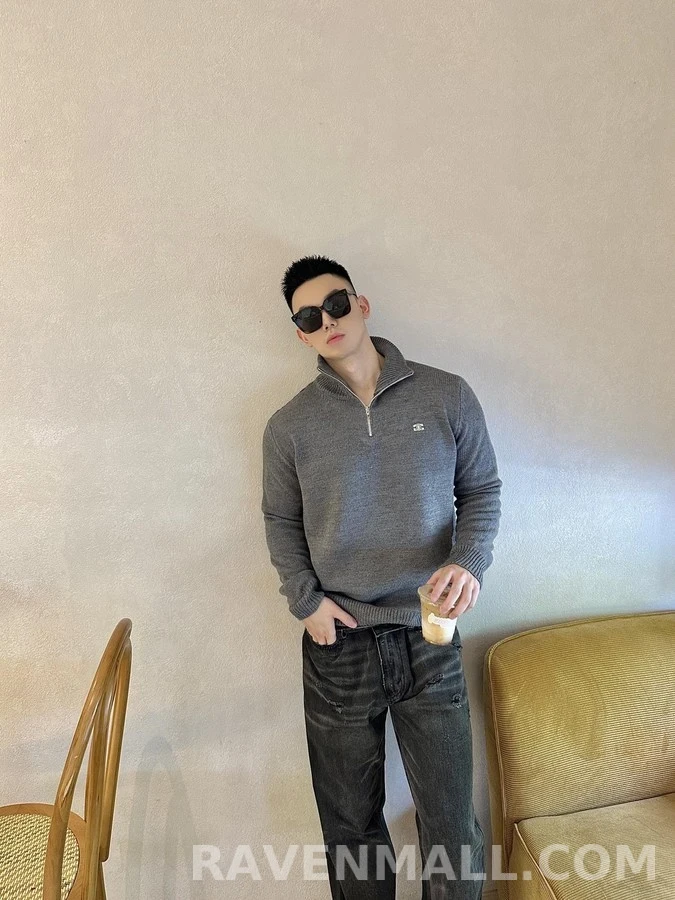 셀린느 셀린느 트리옹프 자수 반집업 니트 상세 이미지