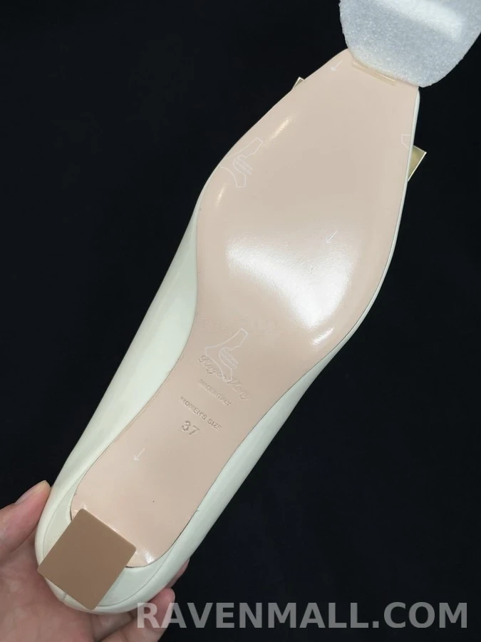 로저 비비에 로저비비에 사각 버클 키튼힐 펌프스 상세 이미지