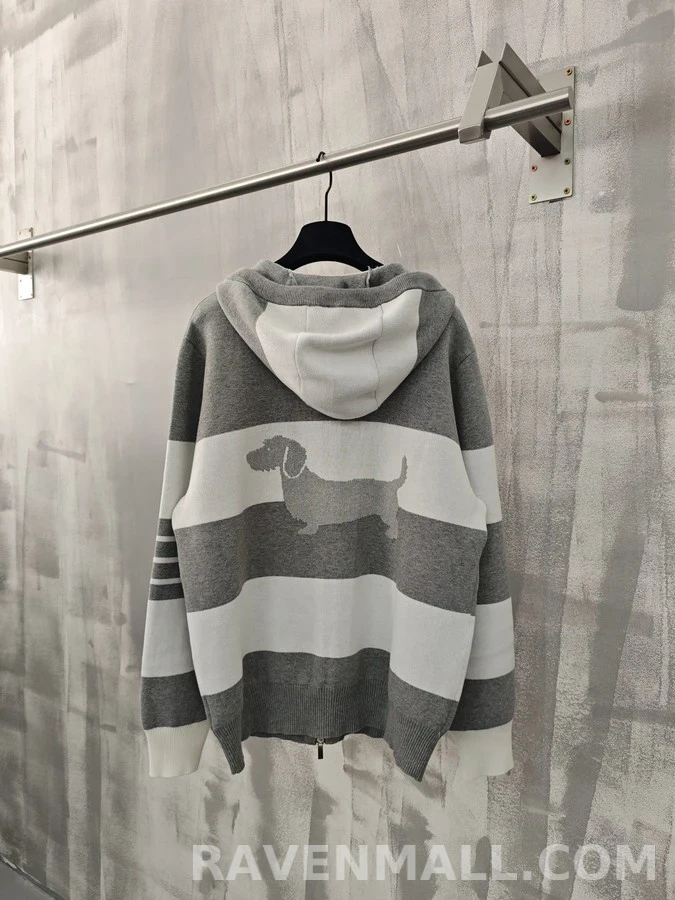 톰브라운 톰브라운 스트라이프 독 자수 후드 집업 상세 이미지