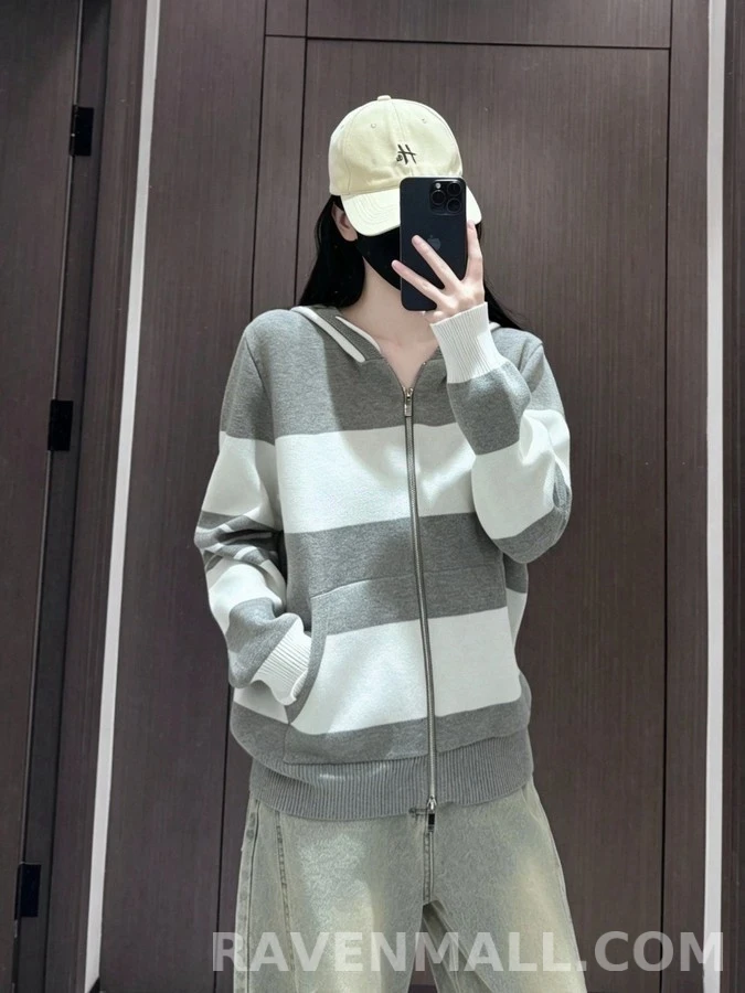 톰브라운 톰브라운 스트라이프 독 자수 후드 집업 상세 이미지
