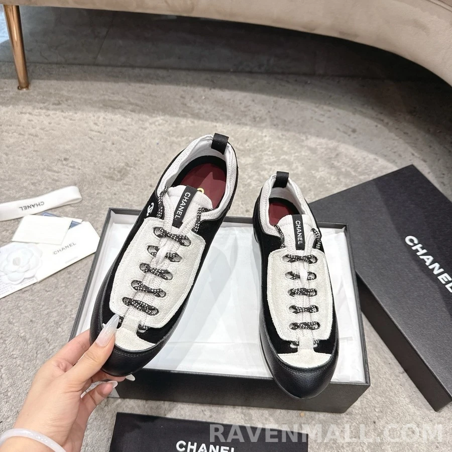 샤넬 샤넬 블랙앤화이트 스웨이드 스니커즈 상세 이미지