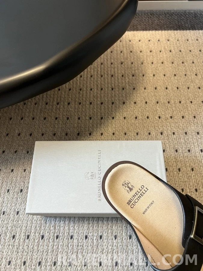 브루넬로 쿠치넬리 브루넬로 쿠치넬리 더블 버클 샌들 상세 이미지