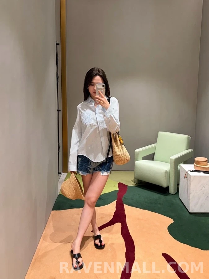로에베 로에베 아나그램 자수 셔츠 상세 이미지