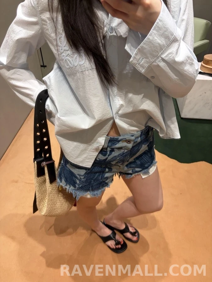 로에베 로에베 아나그램 자수 셔츠 상세 이미지