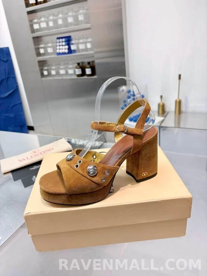 발렌티노 발렌티노 스터드 스웨이드 플랫폼 샌들 상세 이미지