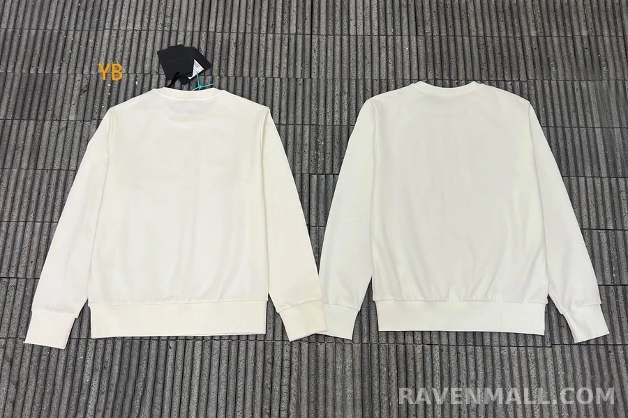 몽클레어 몽클레어 중첩 로고 맨투맨 상세 이미지