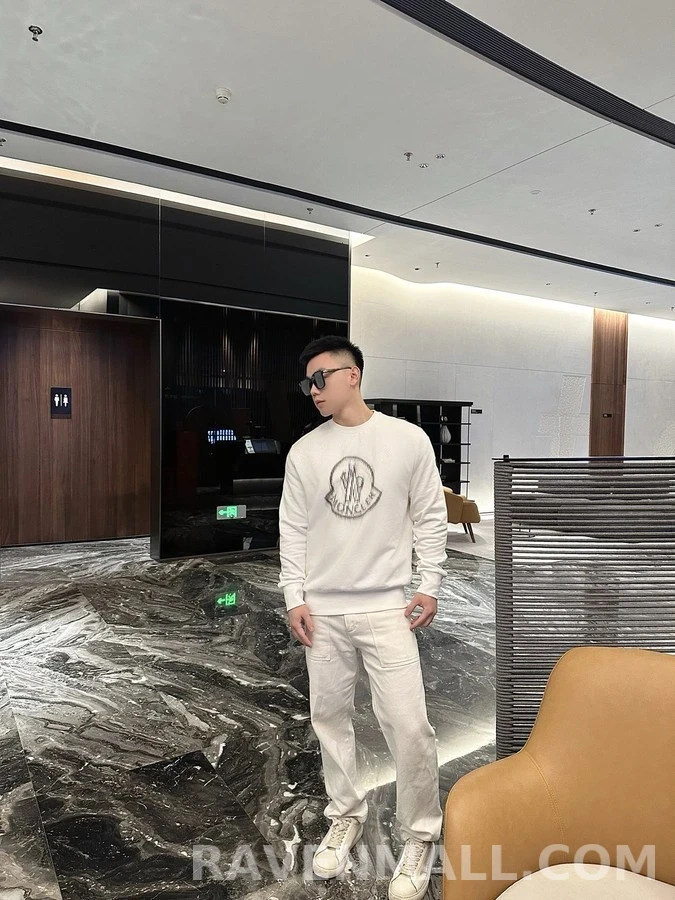 몽클레어 몽클레어 중첩 로고 맨투맨 상세 이미지