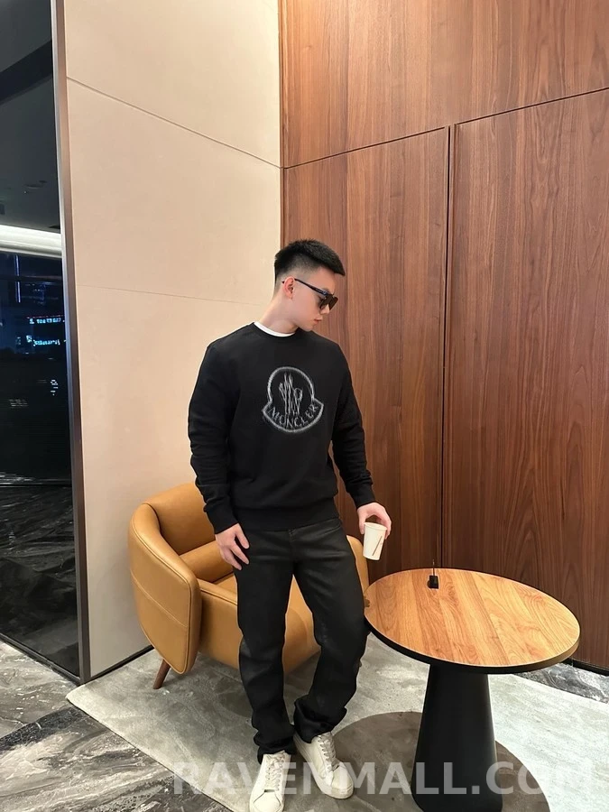 몽클레어 몽클레어 중첩 로고 맨투맨 상세 이미지