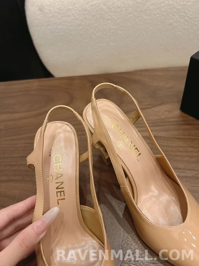 샤넬 샤넬 로고 블록힐 슬링백 상세 이미지