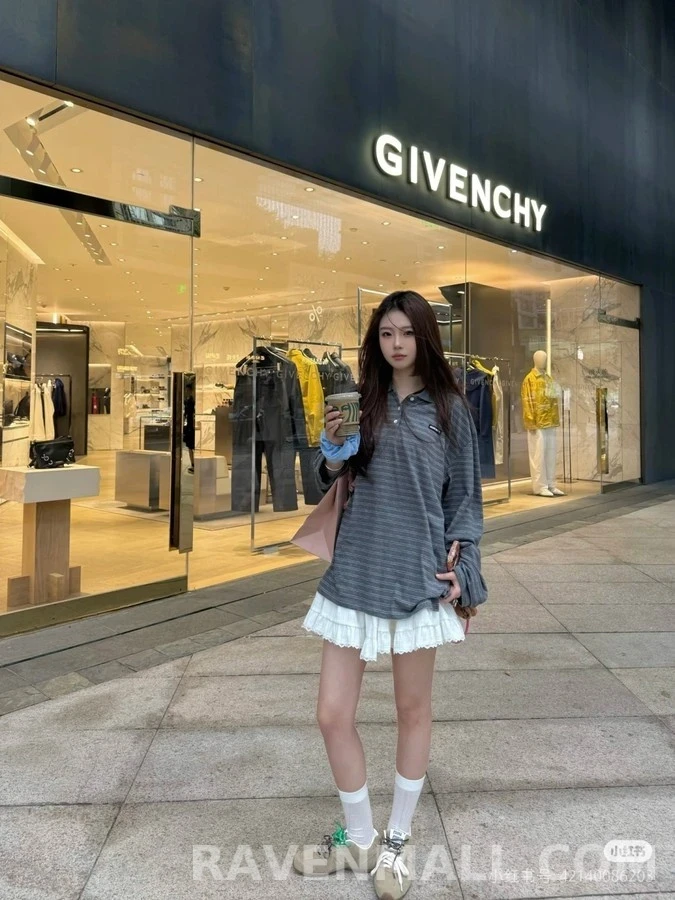 미우미우 미우미우 스트라이프 카라 긴팔 티셔츠 상세 이미지