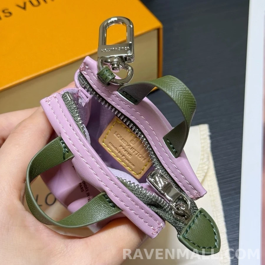 루이비통 루이비통 미니 쇼퍼 백참 키링 상세 이미지