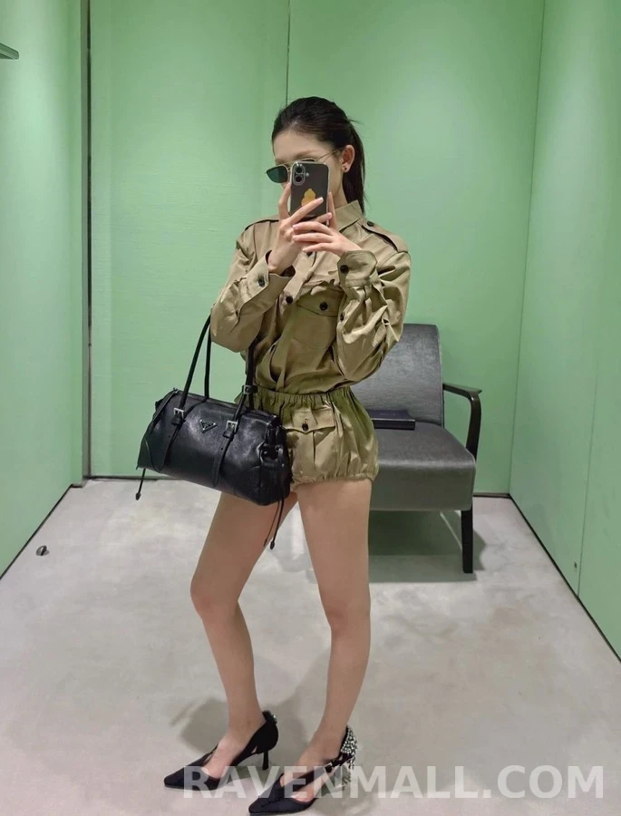 프라다 프라다 견장 포켓 셔츠 상세 이미지