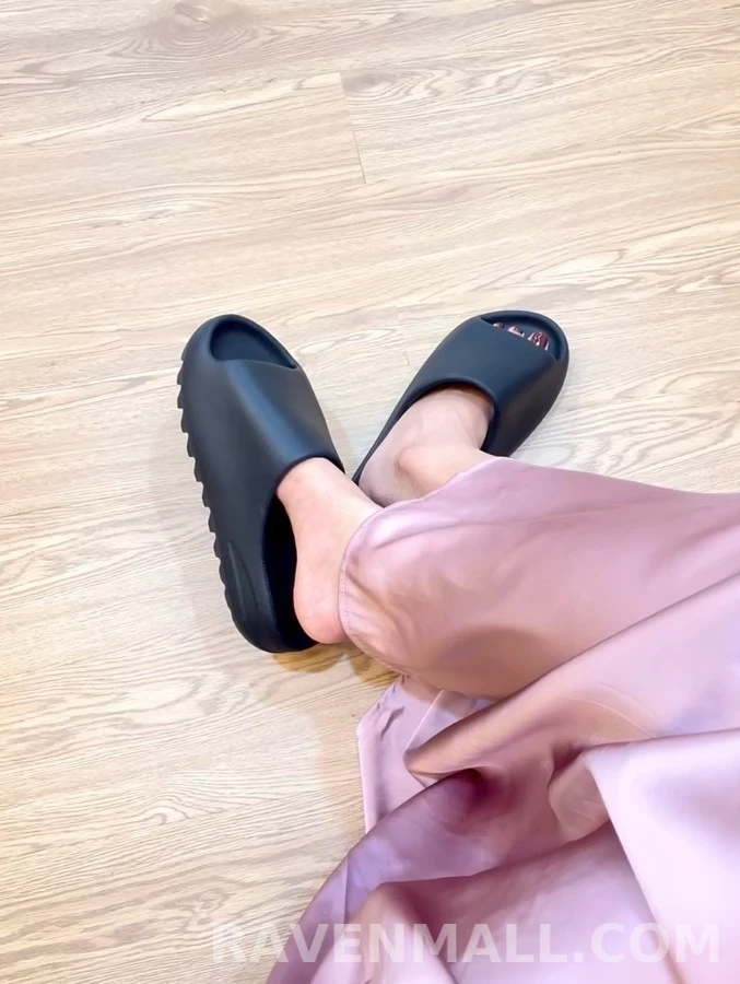아디다스 아디다스 이지 슬라이드 슬리퍼 상세 이미지