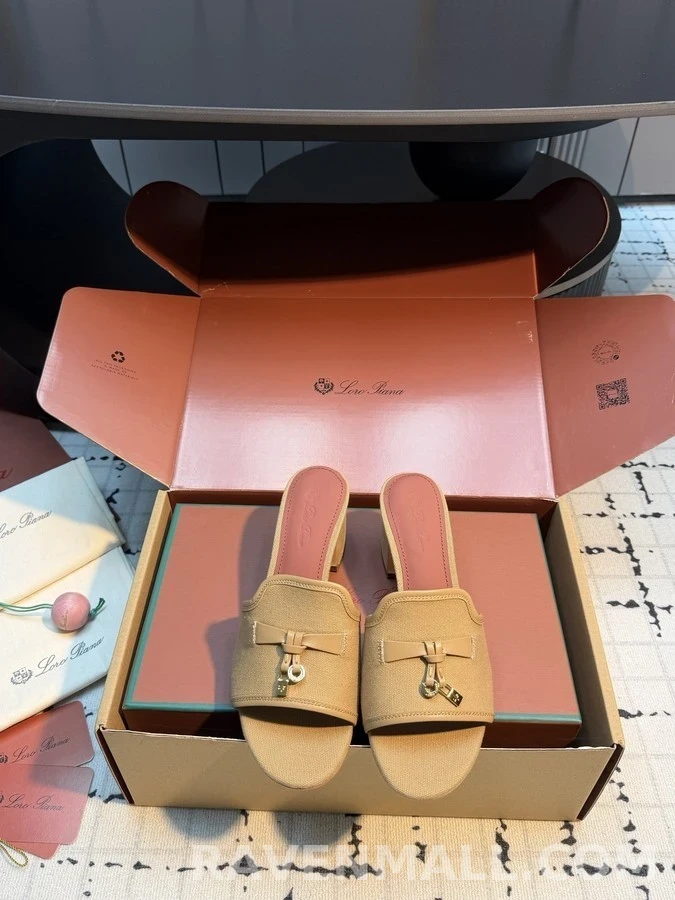 로로피아나 로로피아나 로고 장식 캔버스 블록힐 뮬 상세 이미지