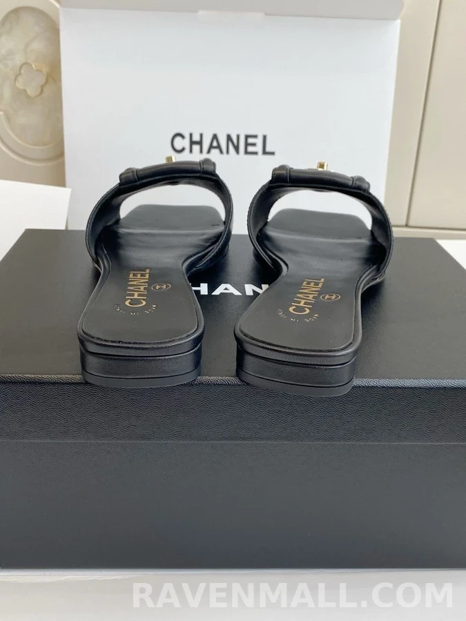 샤넬 샤넬 더블 C 턴락 버클 슬리퍼 상세 이미지