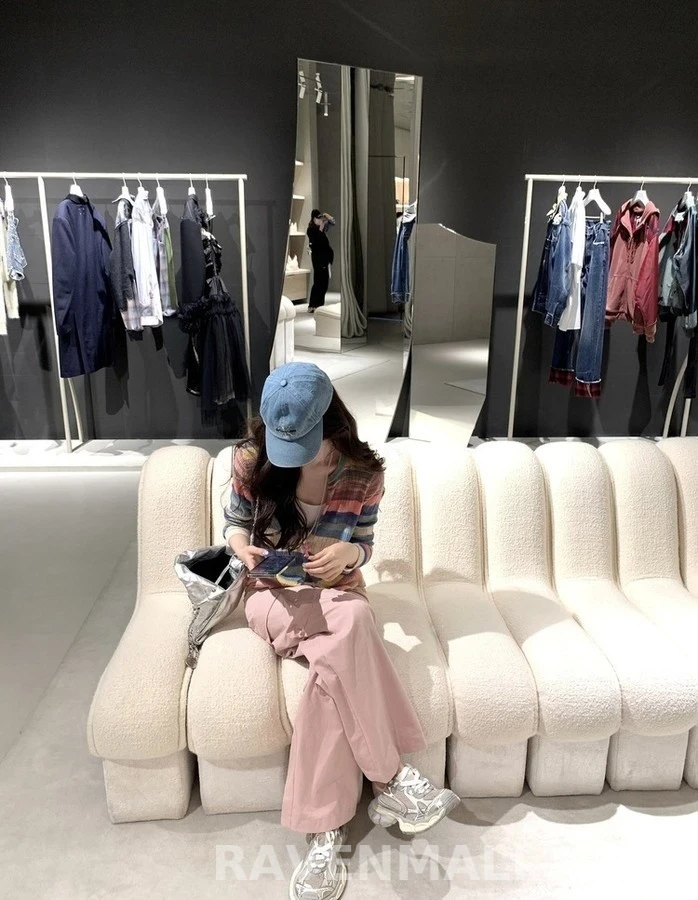 비비안 웨스트우드 비비안 웨스트우드 컬러 스트라이프 가디건 상세 이미지